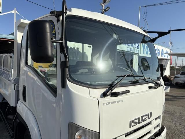 ISUZU FORWARD 2011 Image 31