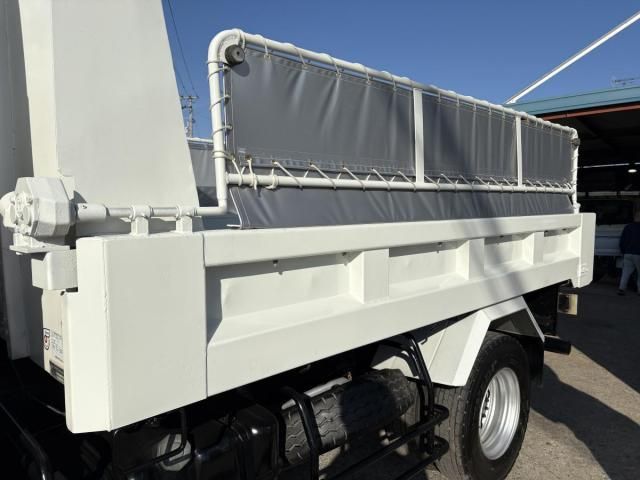 ISUZU FORWARD 2011 Image 31