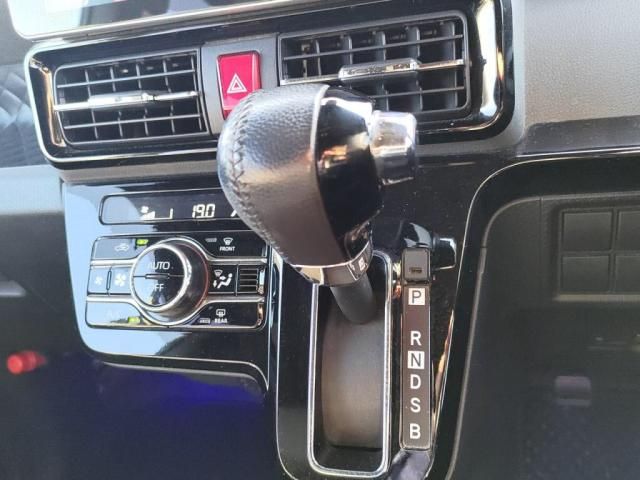 DAIHATSU TANTO CUSTOM 2019 Image 31