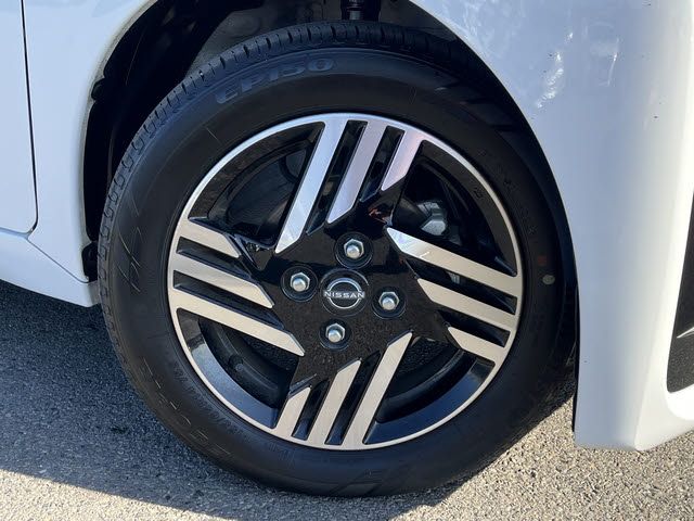 NISSAN ROOX 2023 Image 31