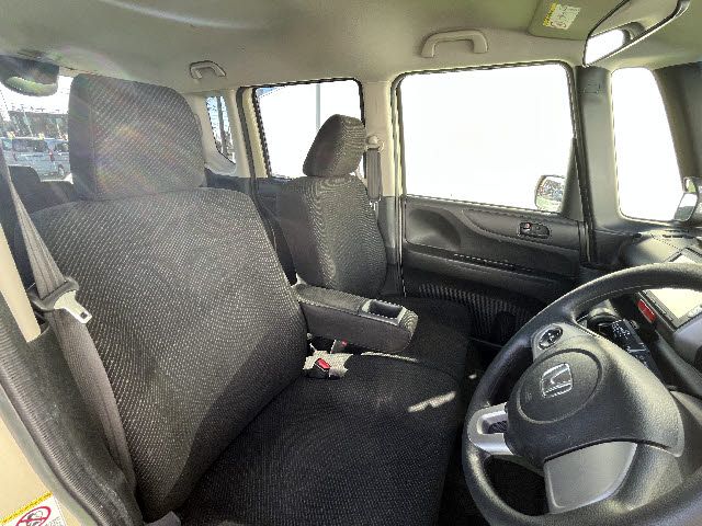 HONDA N BOX 2015 Image 31