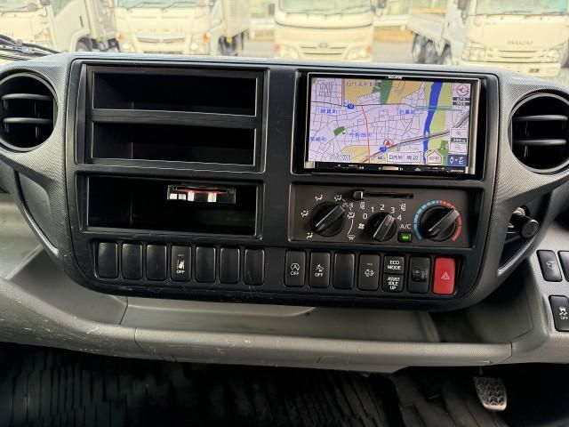 HINO DUTRO 2018 Image 31