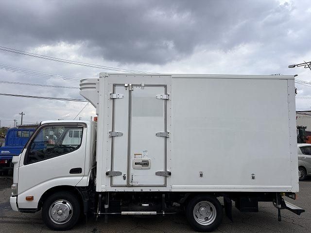 HINO DUTRO 2013 Image 31