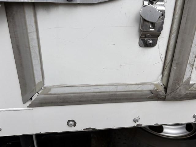 HINO DUTRO 2013 Image 31