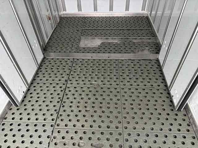 HINO DUTRO 2013 Image 31