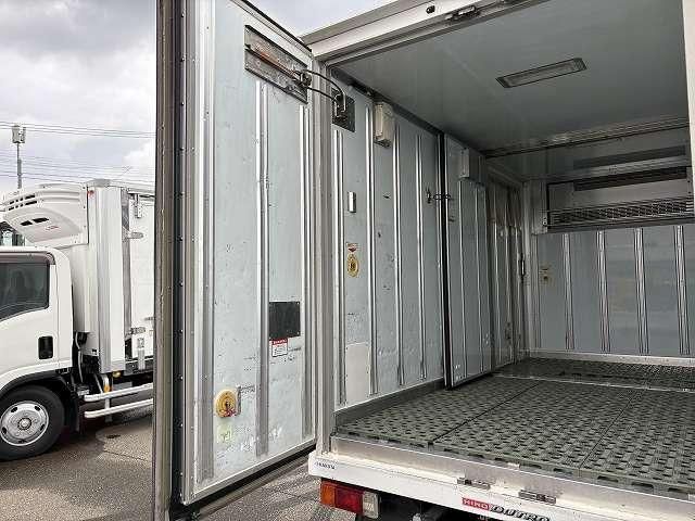 HINO DUTRO 2013 Image 31