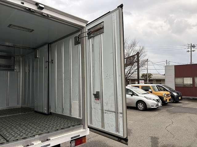 HINO DUTRO 2013 Image 31