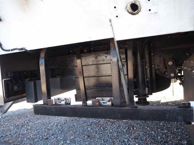 ISUZU ELF 2013 Image 31