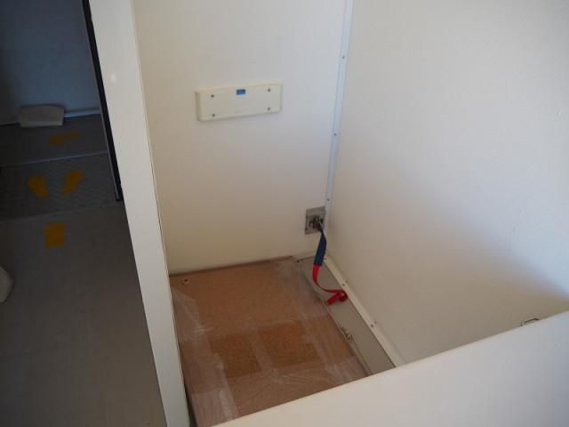 ISUZU ELF 2013 Image 31