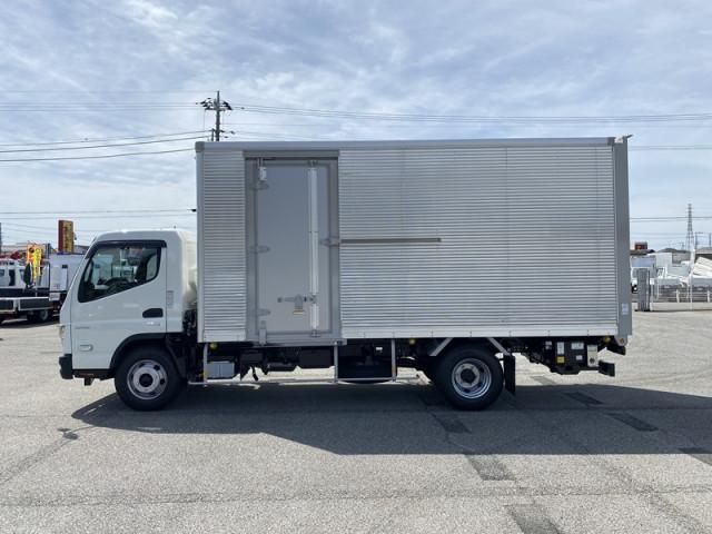 MITSUBISHI CANTER 2025 Image 31