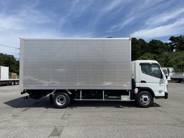 MITSUBISHI CANTER 2025 Image 31