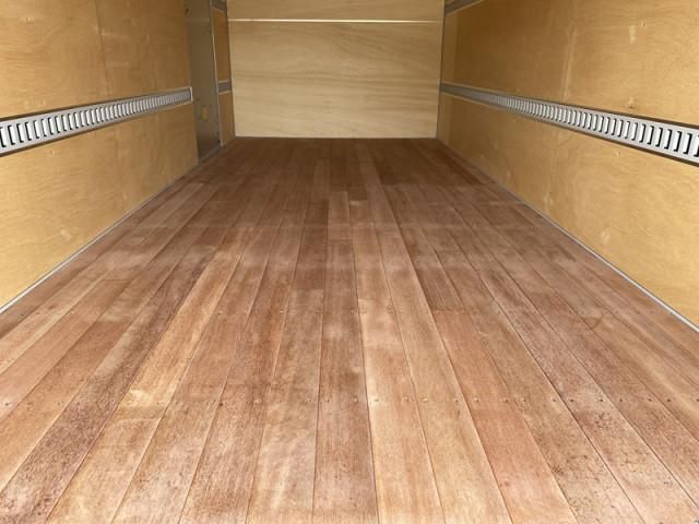 MITSUBISHI CANTER 2025 Image 31