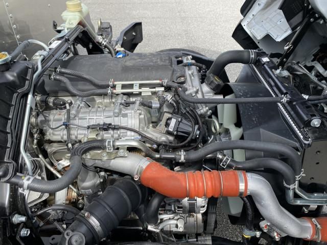 MITSUBISHI CANTER 2025 Image 31