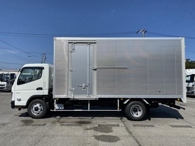 MITSUBISHI CANTER 2025 Image 31