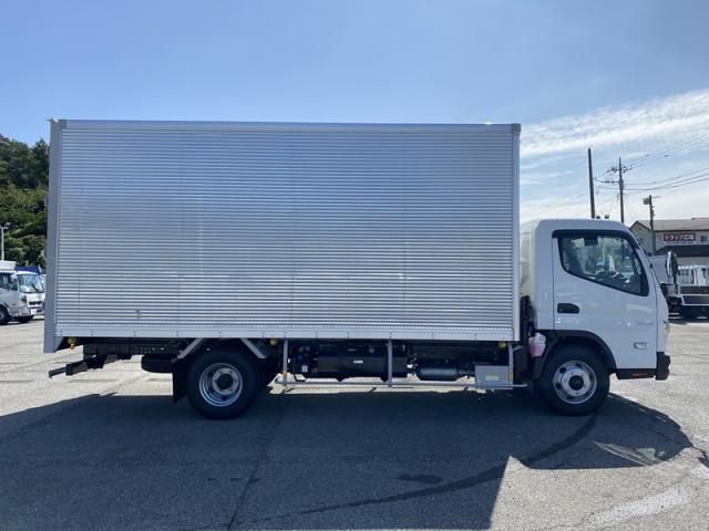 MITSUBISHI CANTER 2025 Image 31