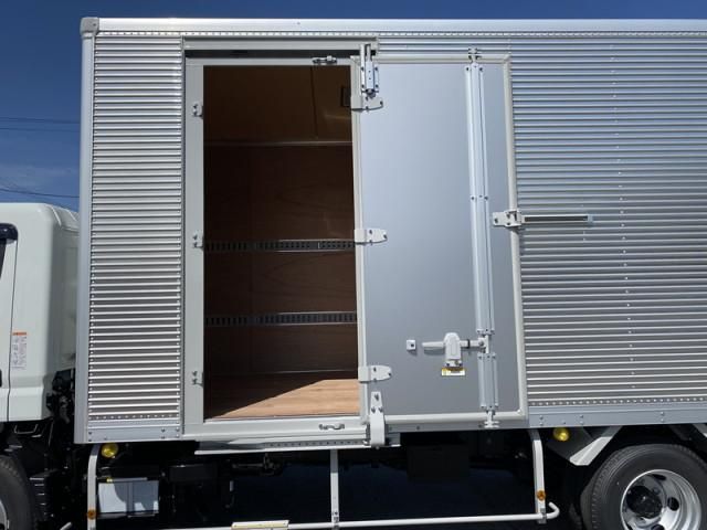 MITSUBISHI CANTER 2025 Image 31