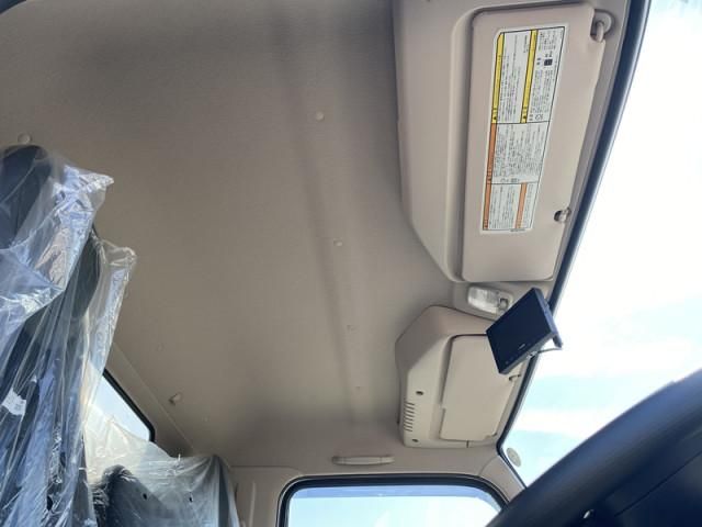 MITSUBISHI CANTER 2025 Image 31