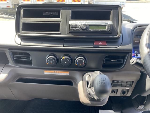 MITSUBISHI CANTER 2025 Image 31