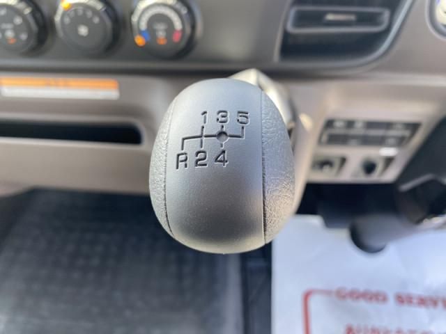 MITSUBISHI CANTER 2025 Image 31