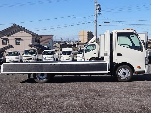 HINO DUTRO 2020 Image 31