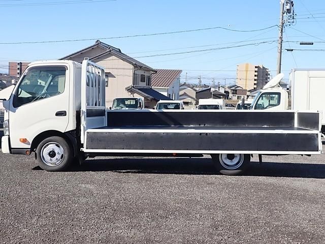 HINO DUTRO 2020 Image 31