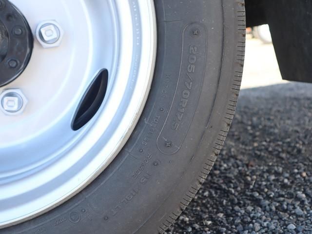 HINO DUTRO 2020 Image 31