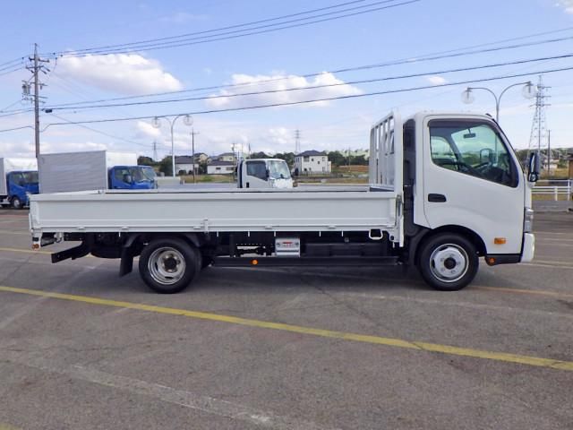 HINO DUTRO 2020 Image 31