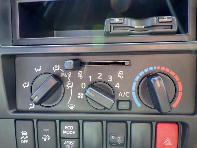 HINO DUTRO 2020 Image 31