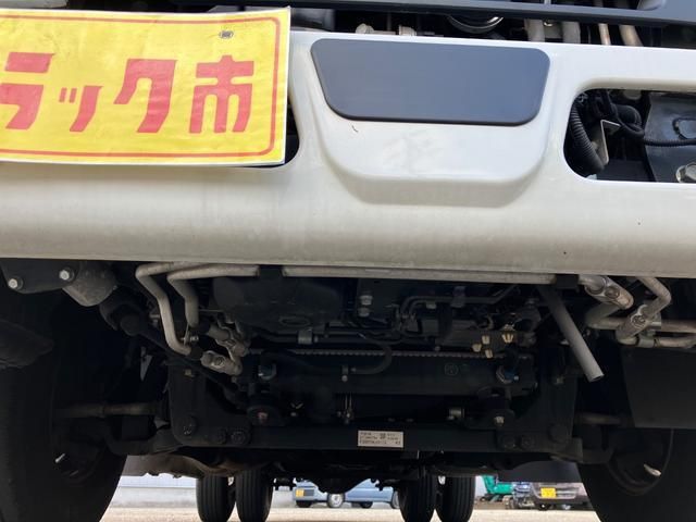 MITSUBISHI CANTER 2019 Image 31