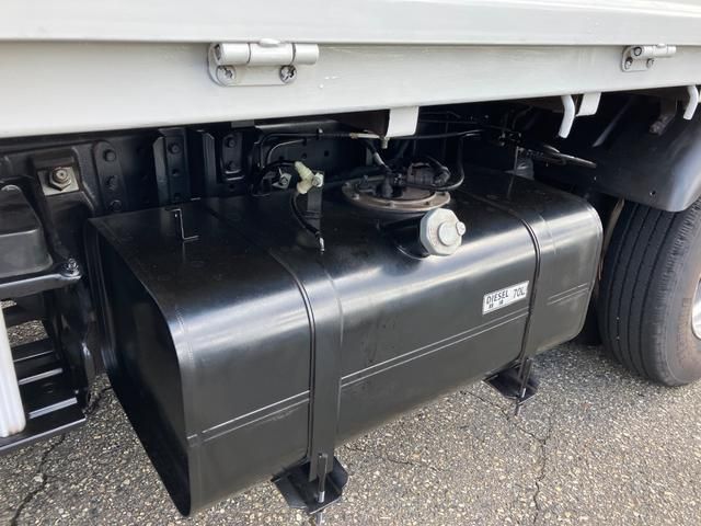 MITSUBISHI CANTER 2019 Image 31