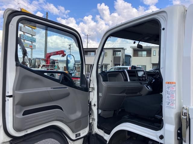 MITSUBISHI CANTER 2019 Image 31