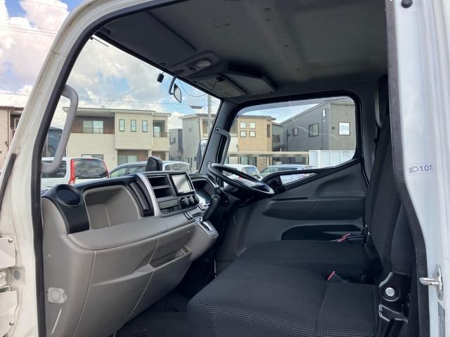 MITSUBISHI CANTER 2019 Image 31