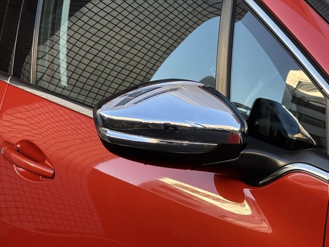 PEUGEOT 208 2016 Image 31