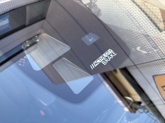 PEUGEOT 208 2016 Image 31