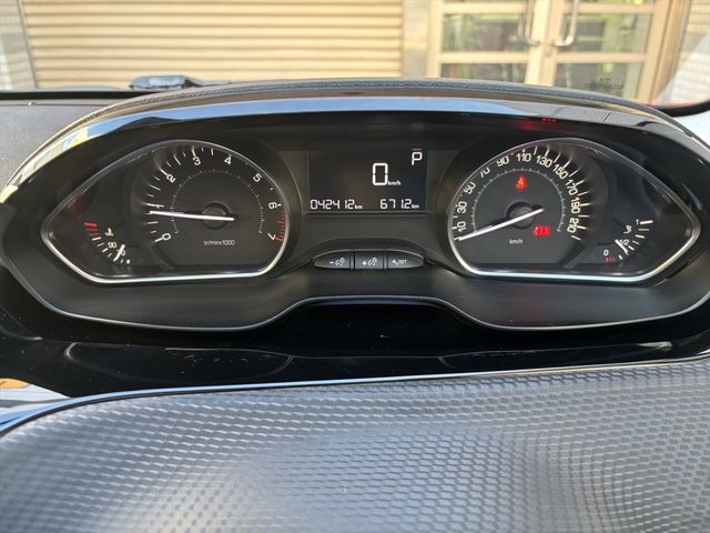 PEUGEOT 208 2016 Image 31