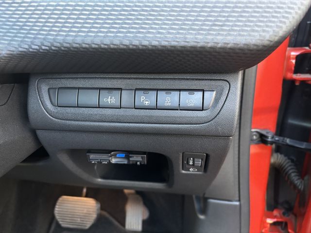 PEUGEOT 208 2016 Image 31