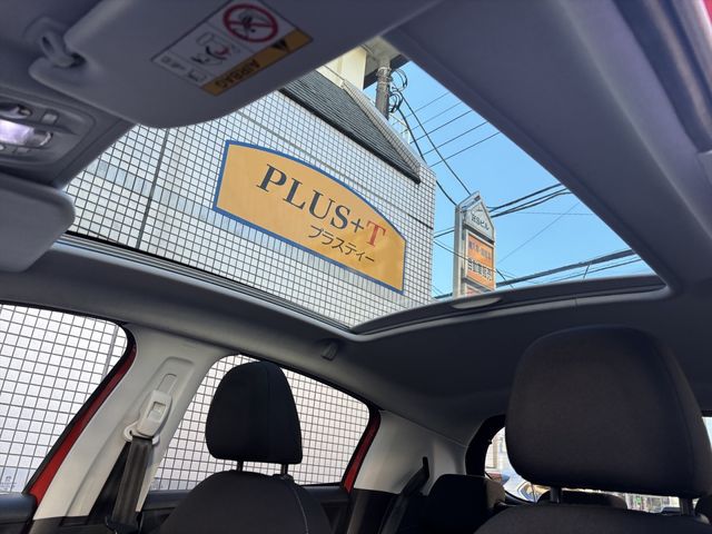 PEUGEOT 208 2016 Image 31