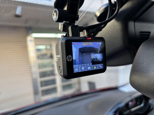 PEUGEOT 208 2016 Image 31