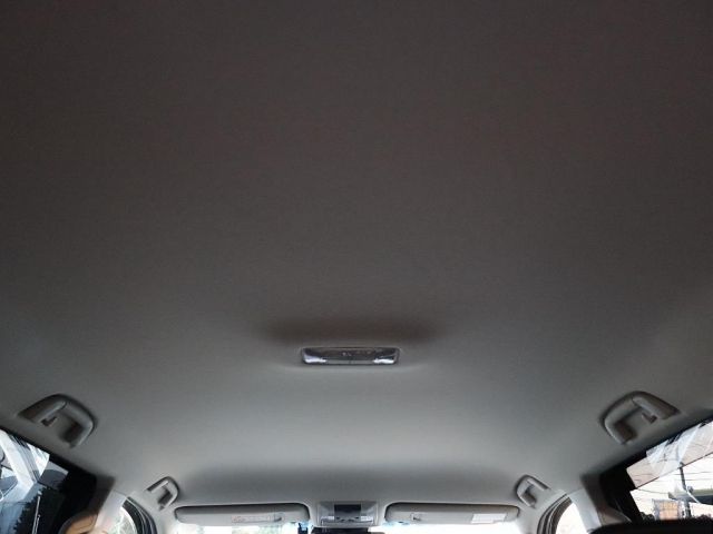 TOYOTA LANDCRUISER PRADO 2019 Image 31