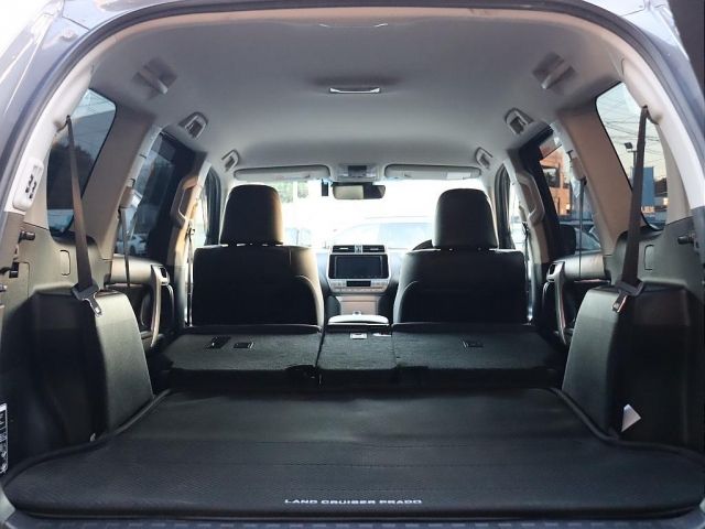 TOYOTA LANDCRUISER PRADO 2019 Image 31