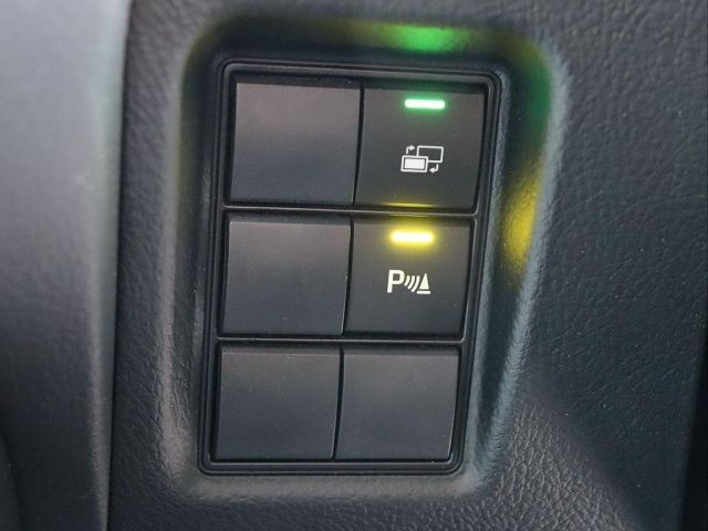 TOYOTA LANDCRUISER PRADO 2019 Image 31