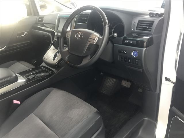 TOYOTA VELLFIRE  HYBRID 4WD 2012 Image 31