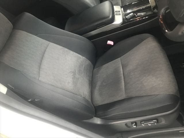 TOYOTA VELLFIRE  HYBRID 4WD 2012 Image 31