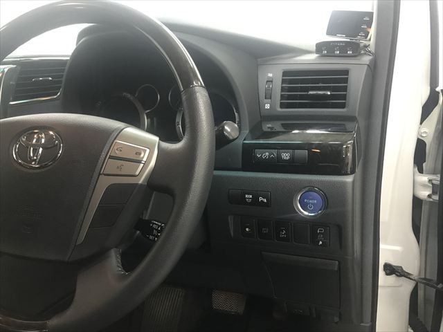 TOYOTA VELLFIRE  HYBRID 4WD 2012 Image 31