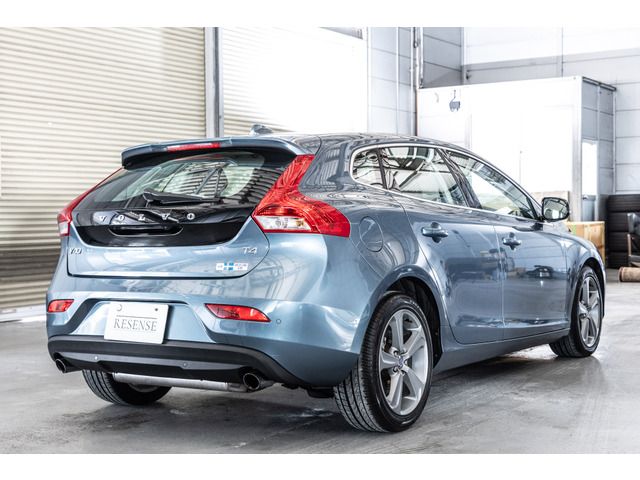 VOLVO V40 2013 Image 31