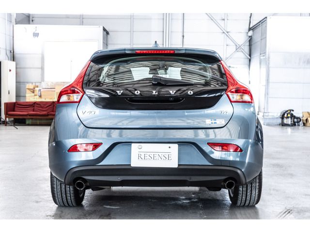 VOLVO V40 2013 Image 31