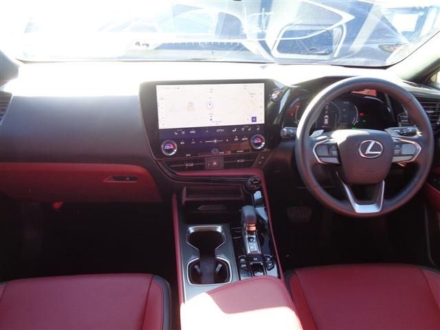 TOYOTA LEXUS NX450H+ AWD 2024 Image 31