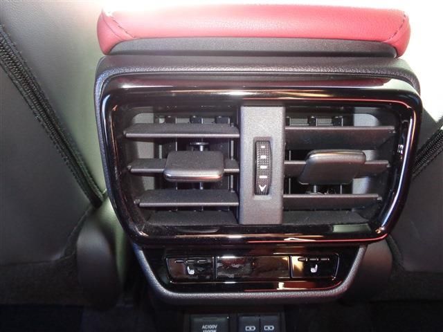 TOYOTA LEXUS NX450H+ AWD 2024 Image 31