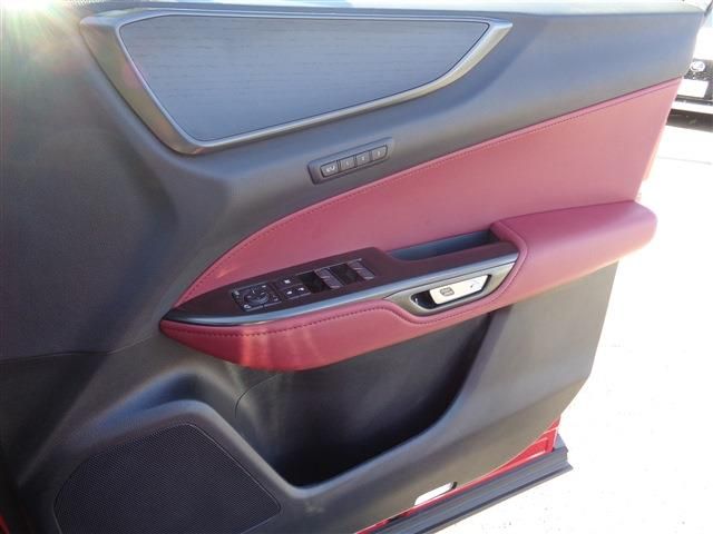 TOYOTA LEXUS NX450H+ AWD 2024 Image 31