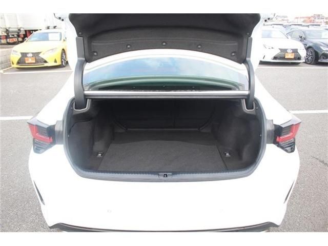 TOYOTA LEXUS RC300H 2021 Image 31